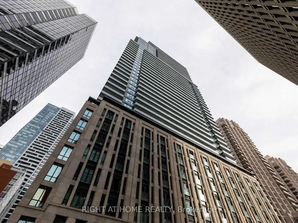 955 Bay St #1518, Toronto, ON M5S 0C6