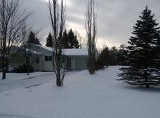 7376 Woodbine Rd, Lexington, MI 48450