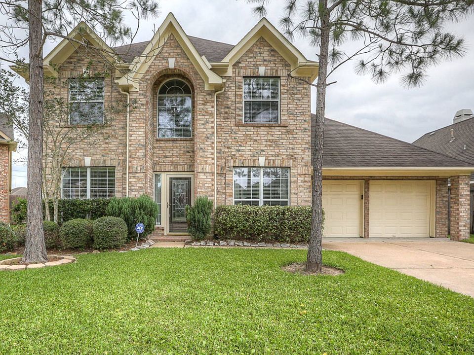 1st image of 3111 Millbrook Dr