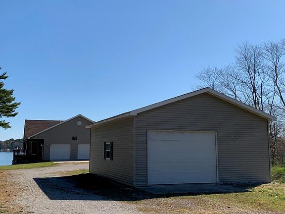 2nd image of 5858 Westshore Dr