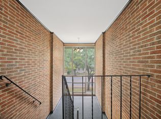 1045 E Woodward Heights Blvd #104, Hazel Park, MI