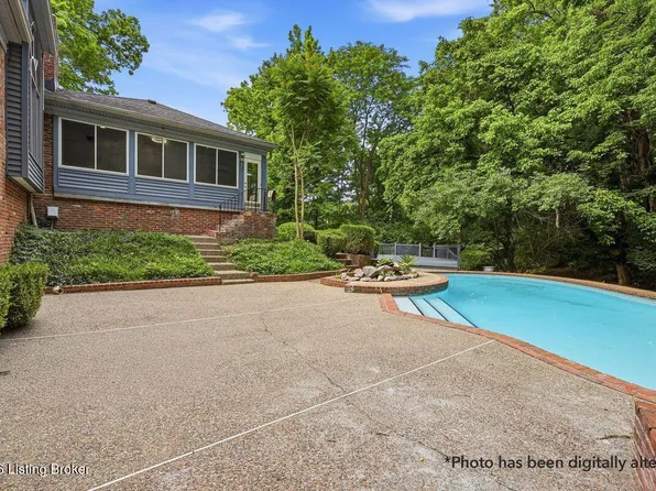 1904 Charbdin Pl, Riverwood, KY 40207