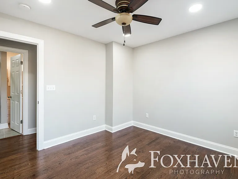 1137 E Keswick Rd #2 — Photo 13