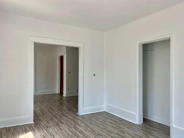 2324 Atwood Ave #1 — Photo 4