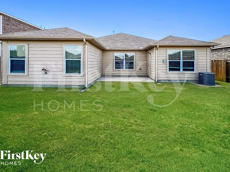 2029 Cone Flower Dr — Photo 18