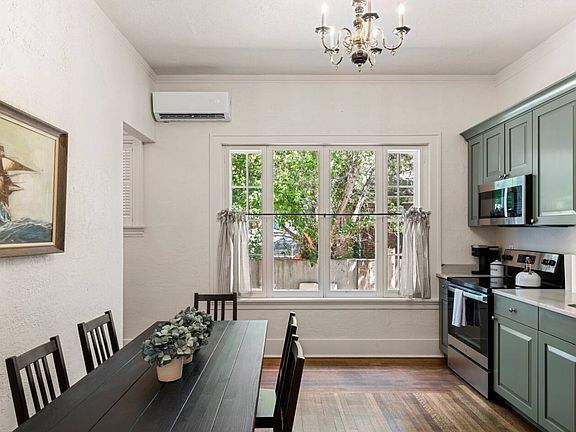 5th image of 2480 Van Buren Ave #1