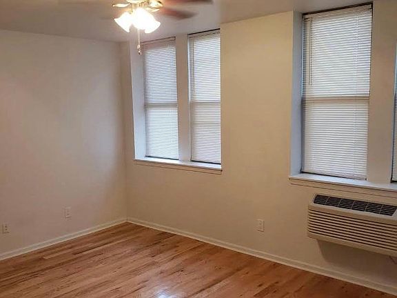 4th image of 118 N 50th St APT B8