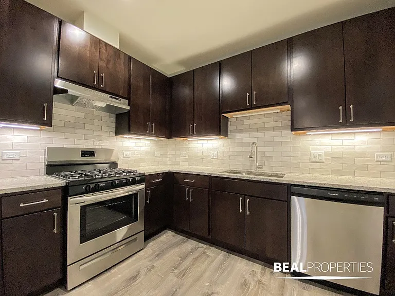 1149 Maple Ave #3 — Photo 3