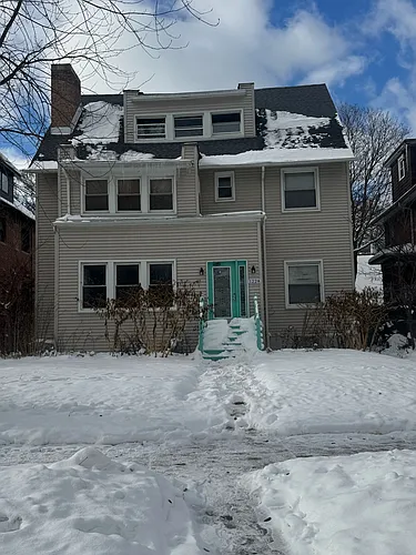 1228 Oak Ave #6 Photo 1