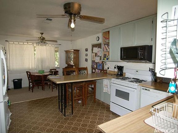 4th image of 1200 Cindy Ct