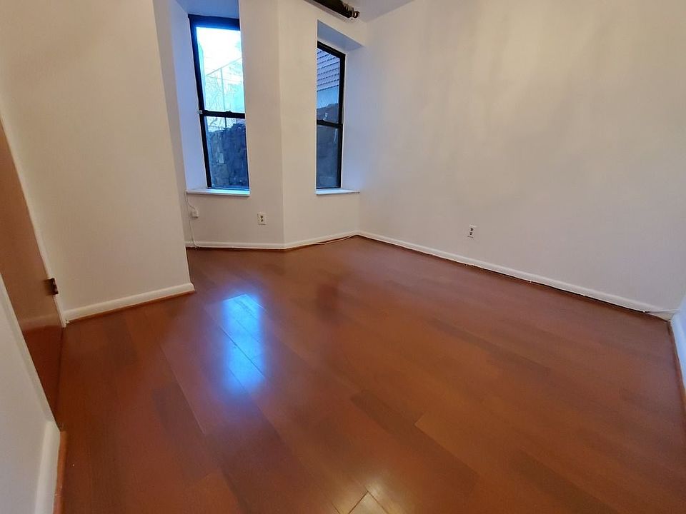 1st image of 35 Diamond St #Bb