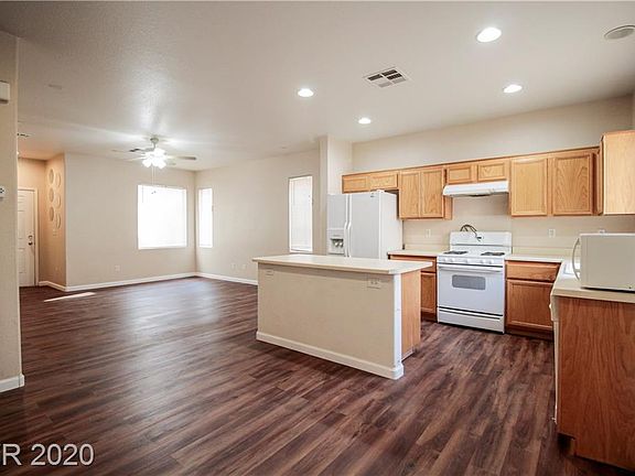 2nd image of 6378 Wild Chive Ave