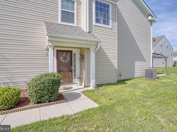 3rd image of 42 Dilworthtown Dr