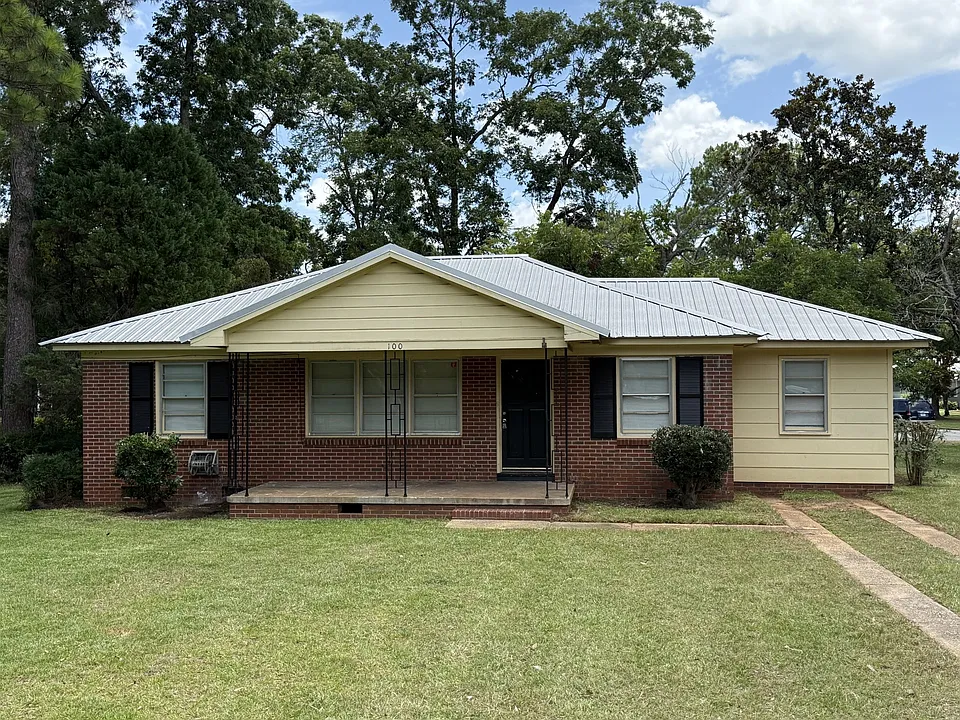 100 N Ingleside Dr