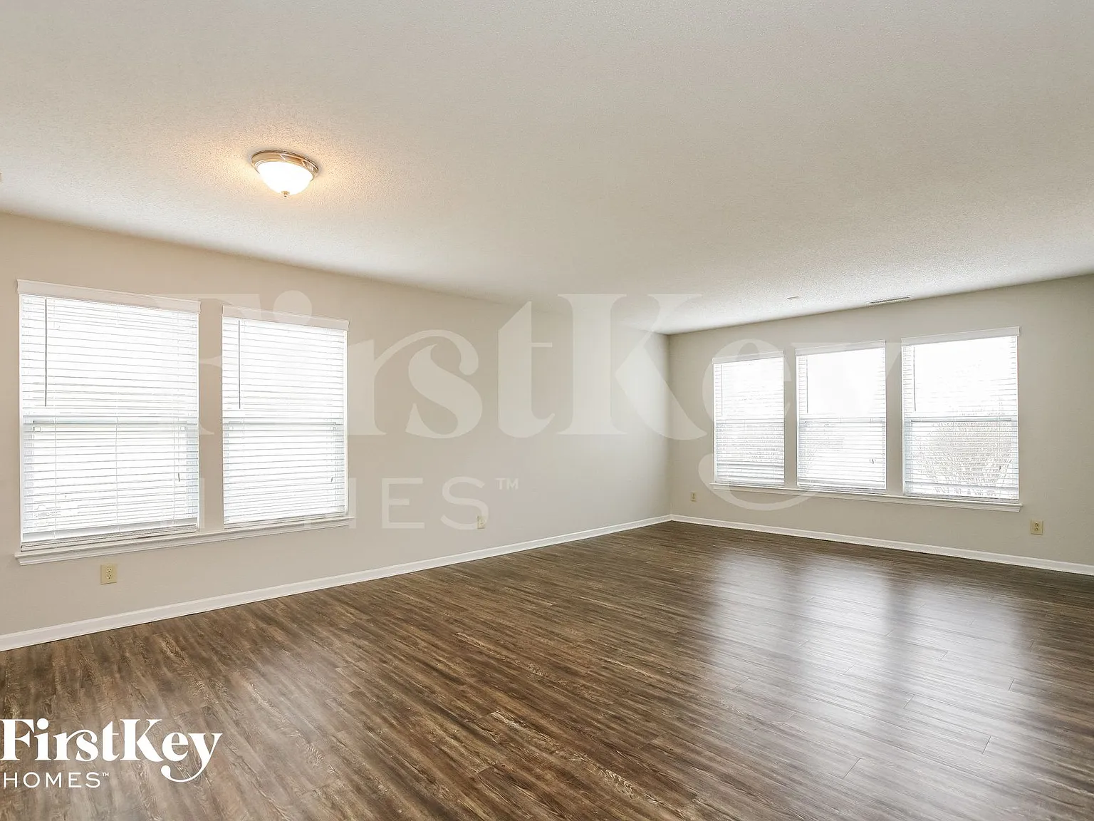 5 bed, 3.0 bath, 3534 sqft, $2,605 — Photo 4
