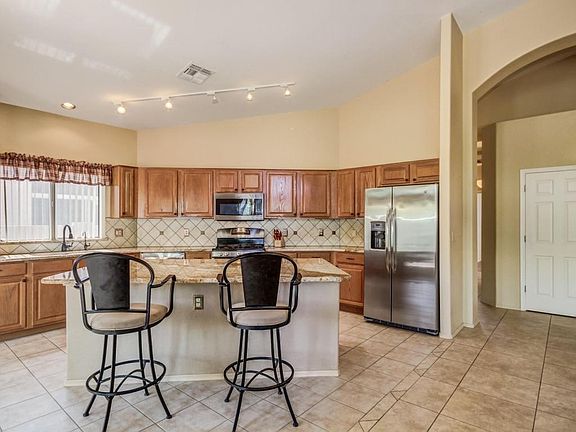 4th image of 2008 W Scarlet Rose Pl