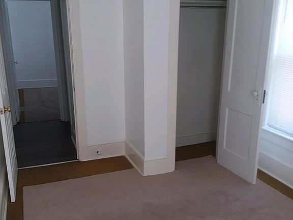 3rd image of 506-08 Sassafras St #825-30-X