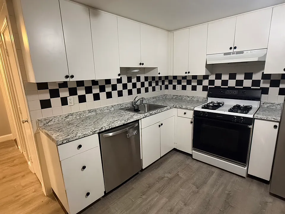 11 Allen Ave #1
