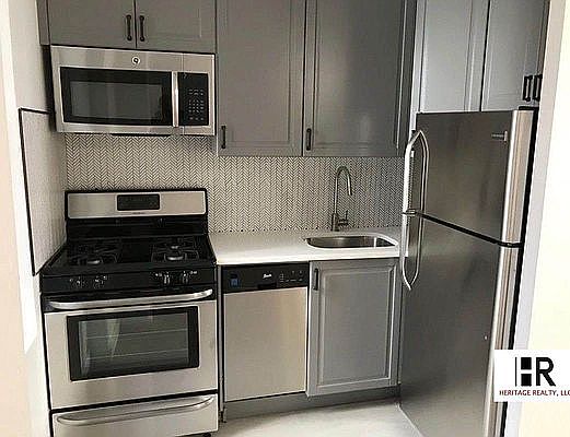 1st image of 221 Wadsworth Ave #1CC