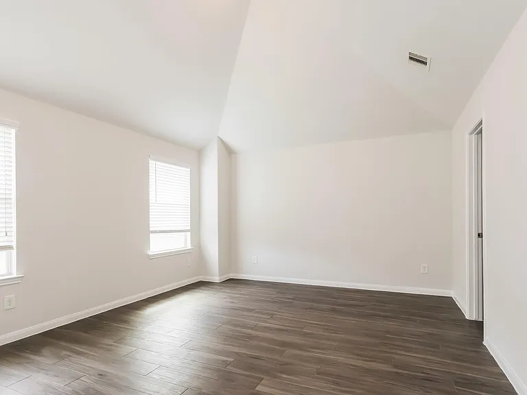 2451 Gibbs Bend Ct — Photo 10
