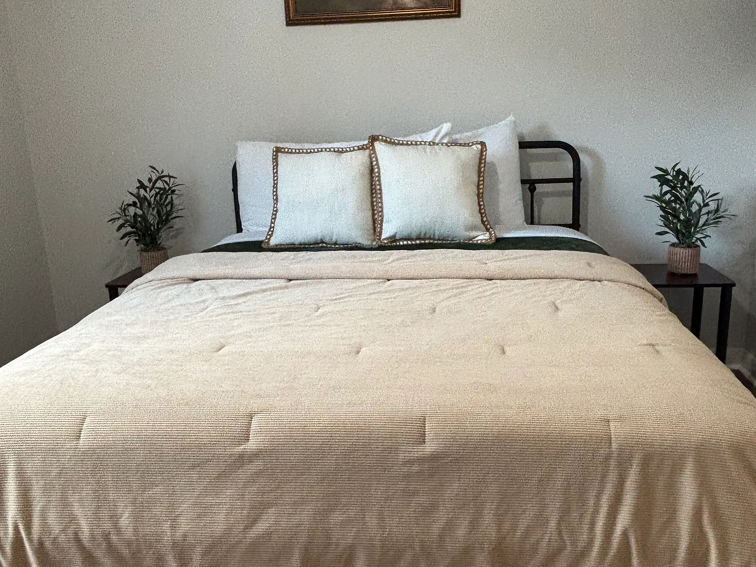 3 bed, 1142 sqft, $3,400 — Photo 3