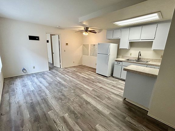 3rd image of 4036 Louisiana St #2