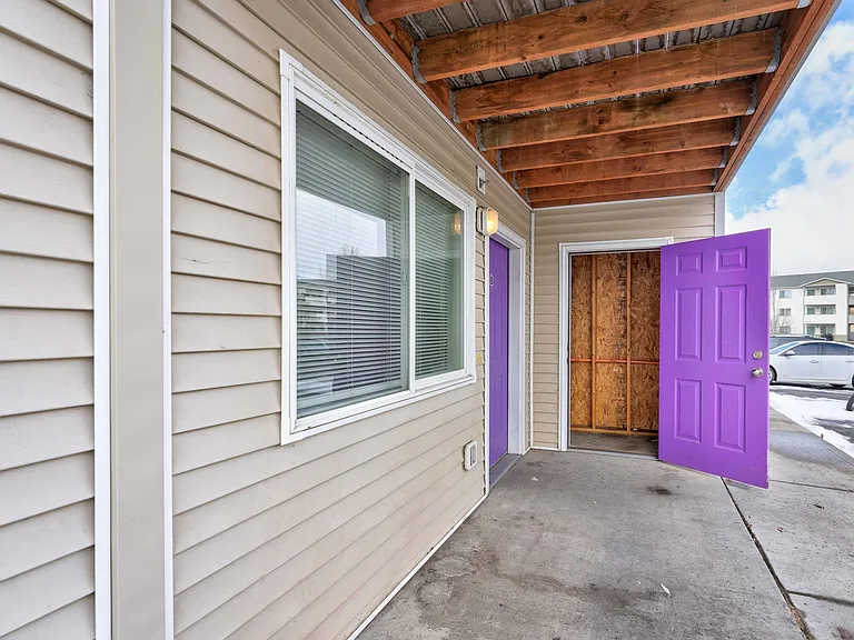 240 E Baker St — Photo 17