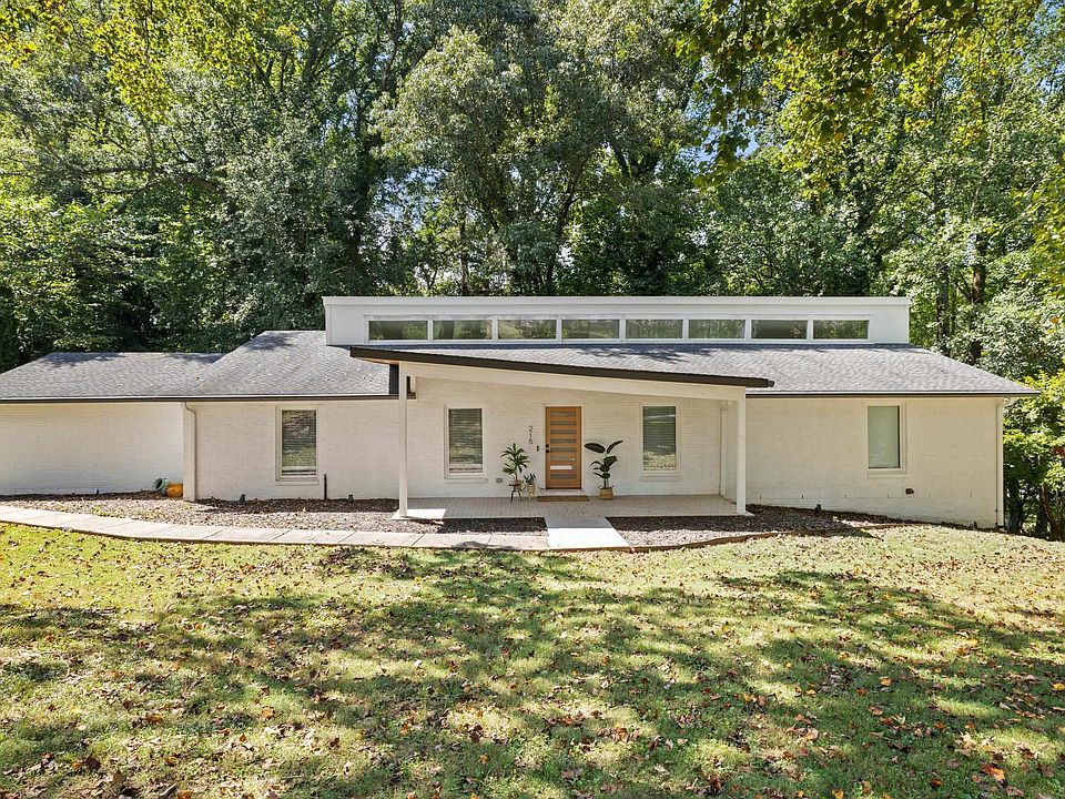 1st image of 215 Harrell Dr