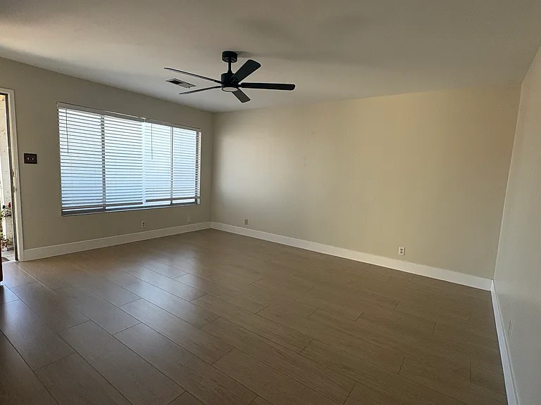 2104 Field St — Photo 16