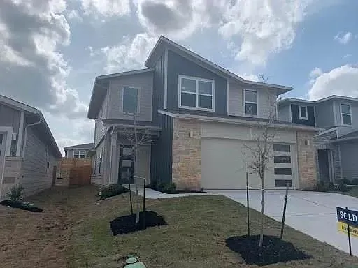 3 bed, 2.5 bath, 1813 sqft, $2,199 — Photo 1