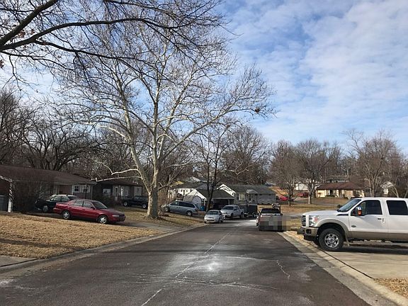 4th image of 7126 Fernbrook Dr
