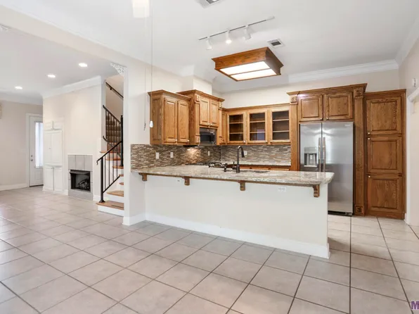 40098 Champion Tif Dr, Gonzales, LA 70737