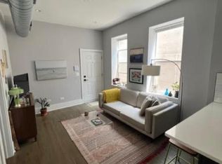 1317 W Erie St #3R, Chicago, IL 60642
