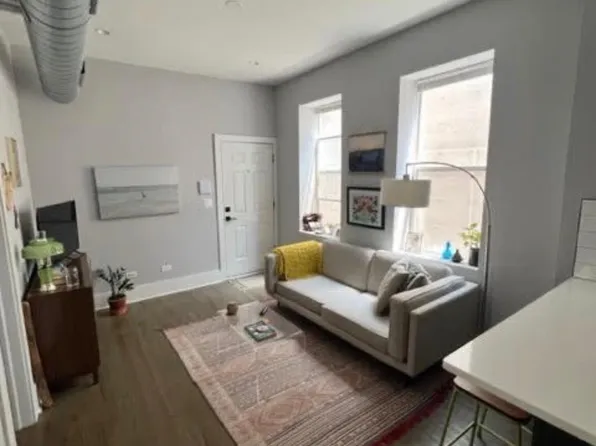 1317 W Erie St, Chicago, IL
