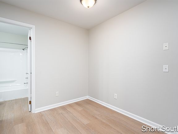 4th image of 1565 Bacon Ave #232eb6032