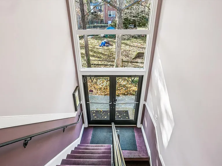 921 Prospect St #5 — Photo 12