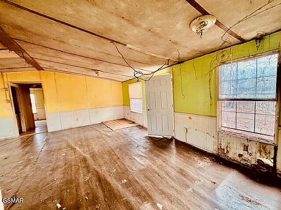 5th image of 292 Welch Rd