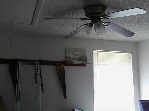 4th image of 1033 Gantt Ave