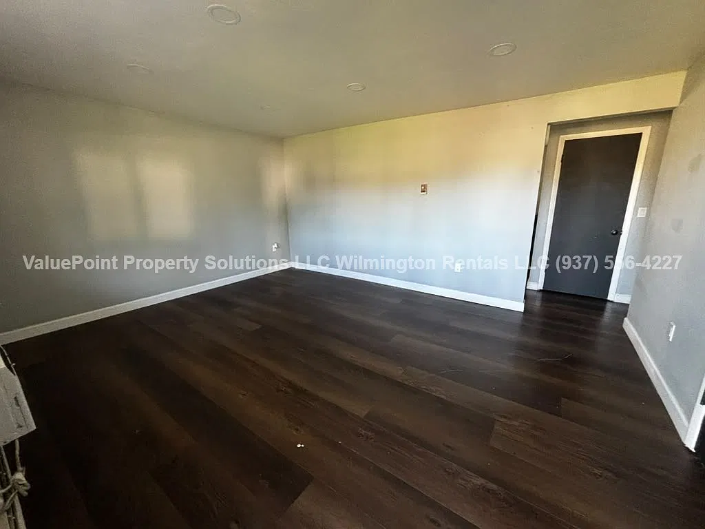 969 Fife Avenue - 6 — Photo 3