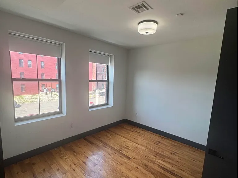 568-572 Communipaw Ave #303D — Photo 5