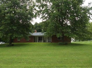 2220 Hunn Rd, Foristell, MO 63348