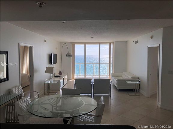 3rd image of 16699 Collins Ave APT 1703