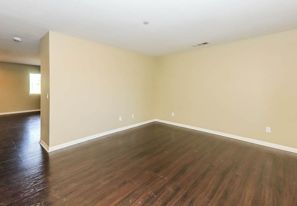 1st image of 4439 Laramie Ave #2007