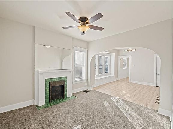 4th image of 114 N Askew Ave