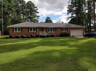 105 Country Club Dr, Elizabeth City, NC 27909