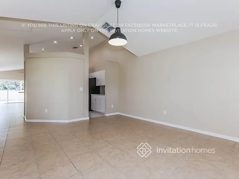 24436 Summer Wind Ct — Photo 7