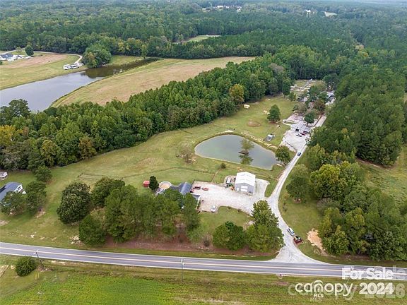 2nd image of 10560 Lake Royale Rd