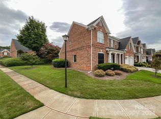 732 Treverton Dr, Matthews, NC 28105