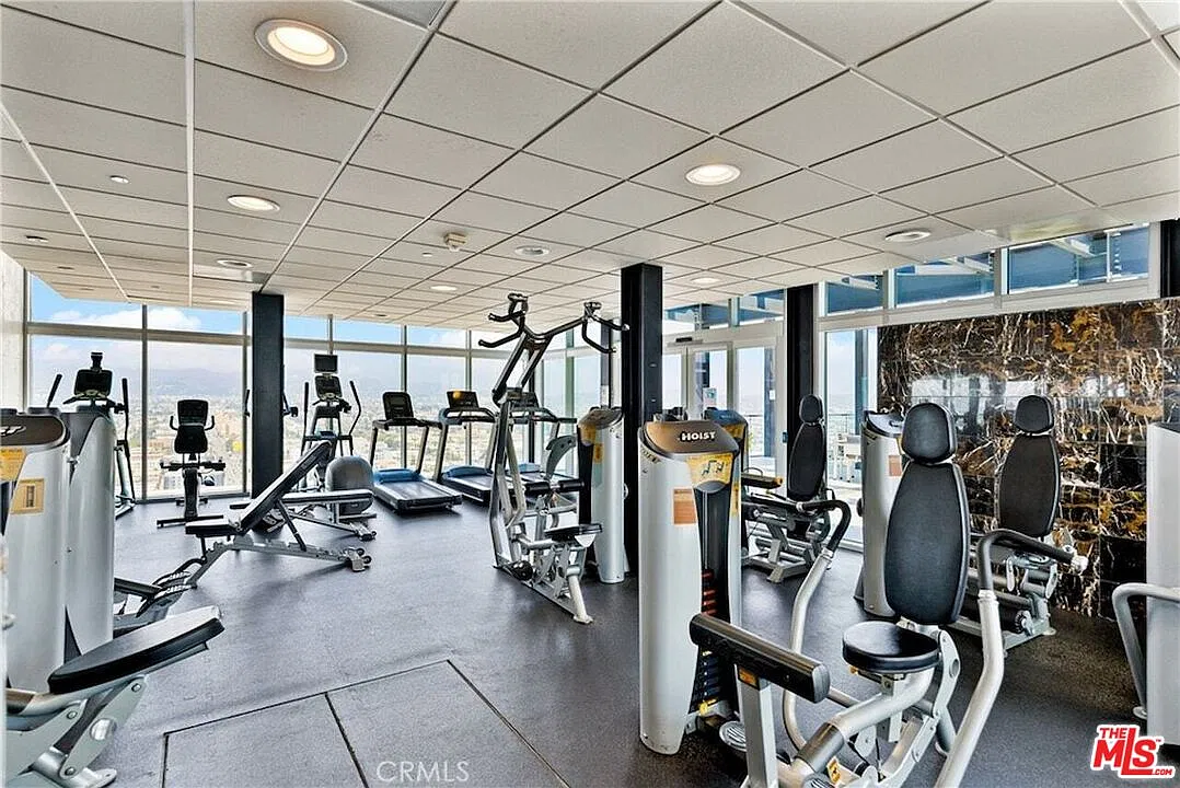 2 bed, 2.0 bath, $3,300 — Photo 3