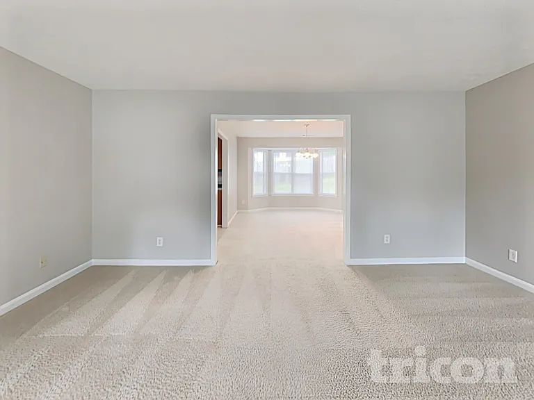 4549 Aladdin Ct — Photo 17
